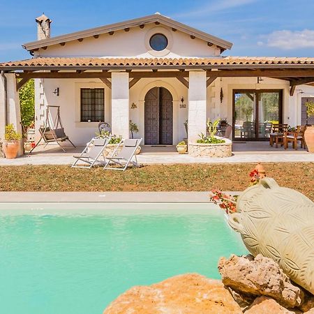 Villa Suq With Pool, Parking & Wifi Ното Екстер'єр фото
